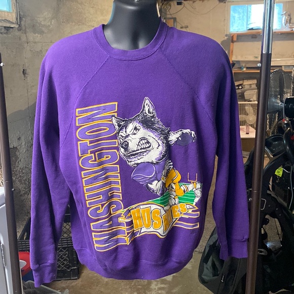 Other - Vintage sports crew neck